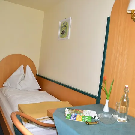 Florianihof Отель Miesenbach (Styria)